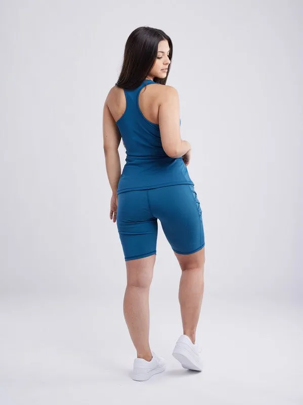 High-Waisted Mid-Thigh Shorts w Pockets