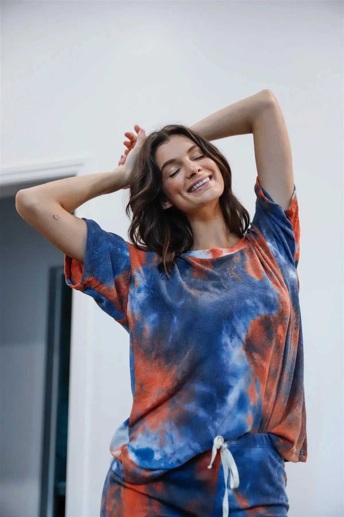 Navy Rust Tie-Dye Waffle-Knit Crewneck T-Shirt & Biker Shorts Set /1-1-1