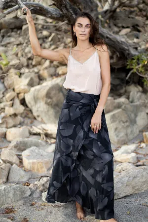Rhodes Camisole in Block Silk In Sand Blush