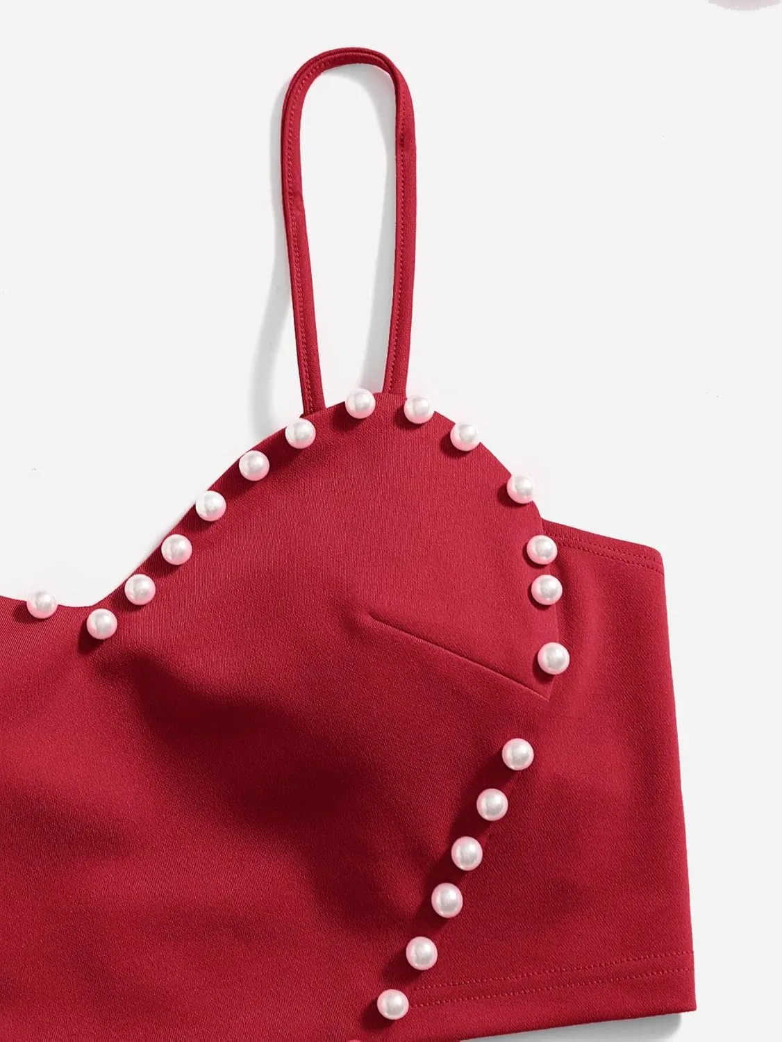 WDIRARA Women's Pearls Sleeveless Asymmetrical Hem Heart Crop Cami Top Sexy Camisole